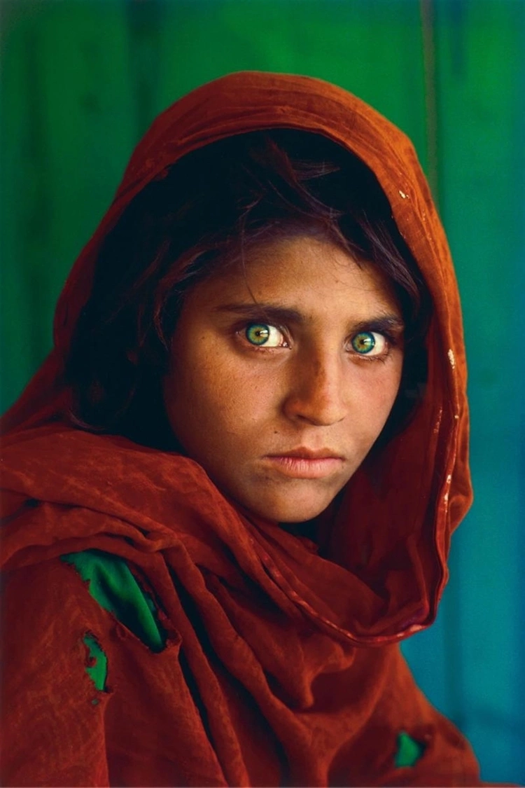 Steve-Mccurry-Afghan-Girl-Pakistan-1984