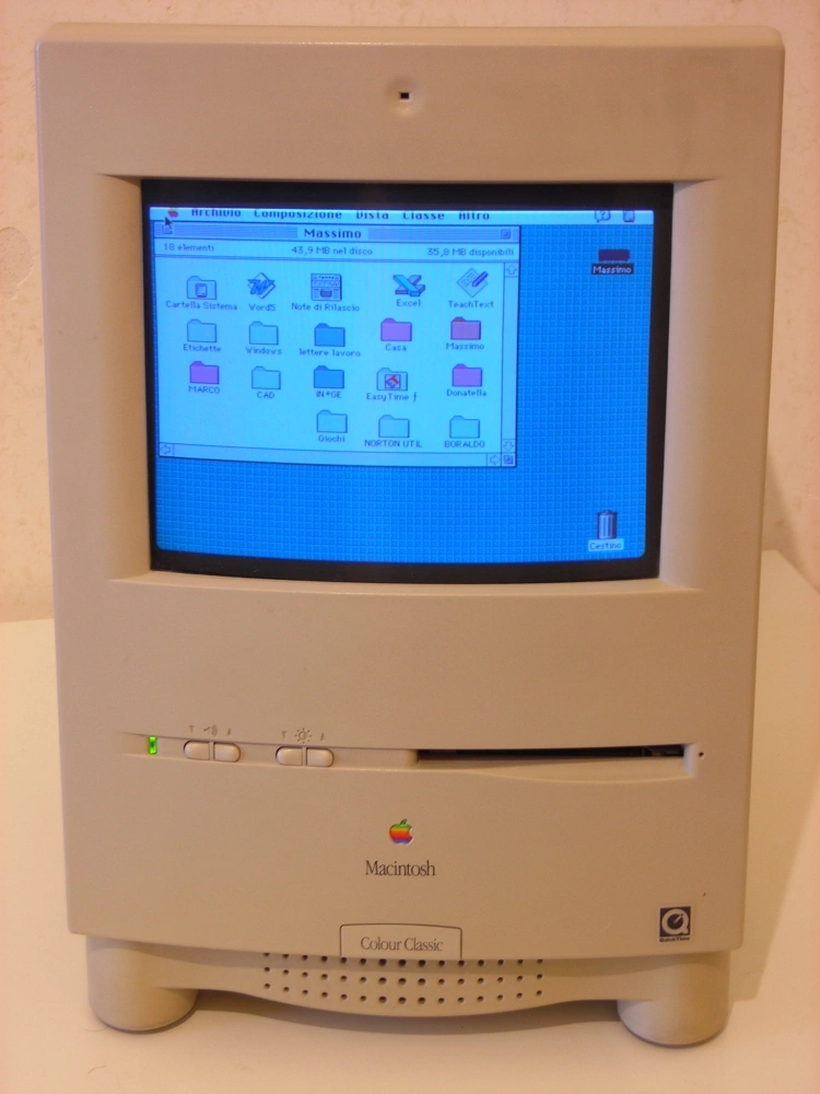 Macintosh_Color_Classic_1994